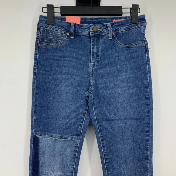 BlankNYC Jeans Girls Kids Size 14 The Mini Mercer Skinny Blue Denim Step Hem NWT - Picture 3 of 13